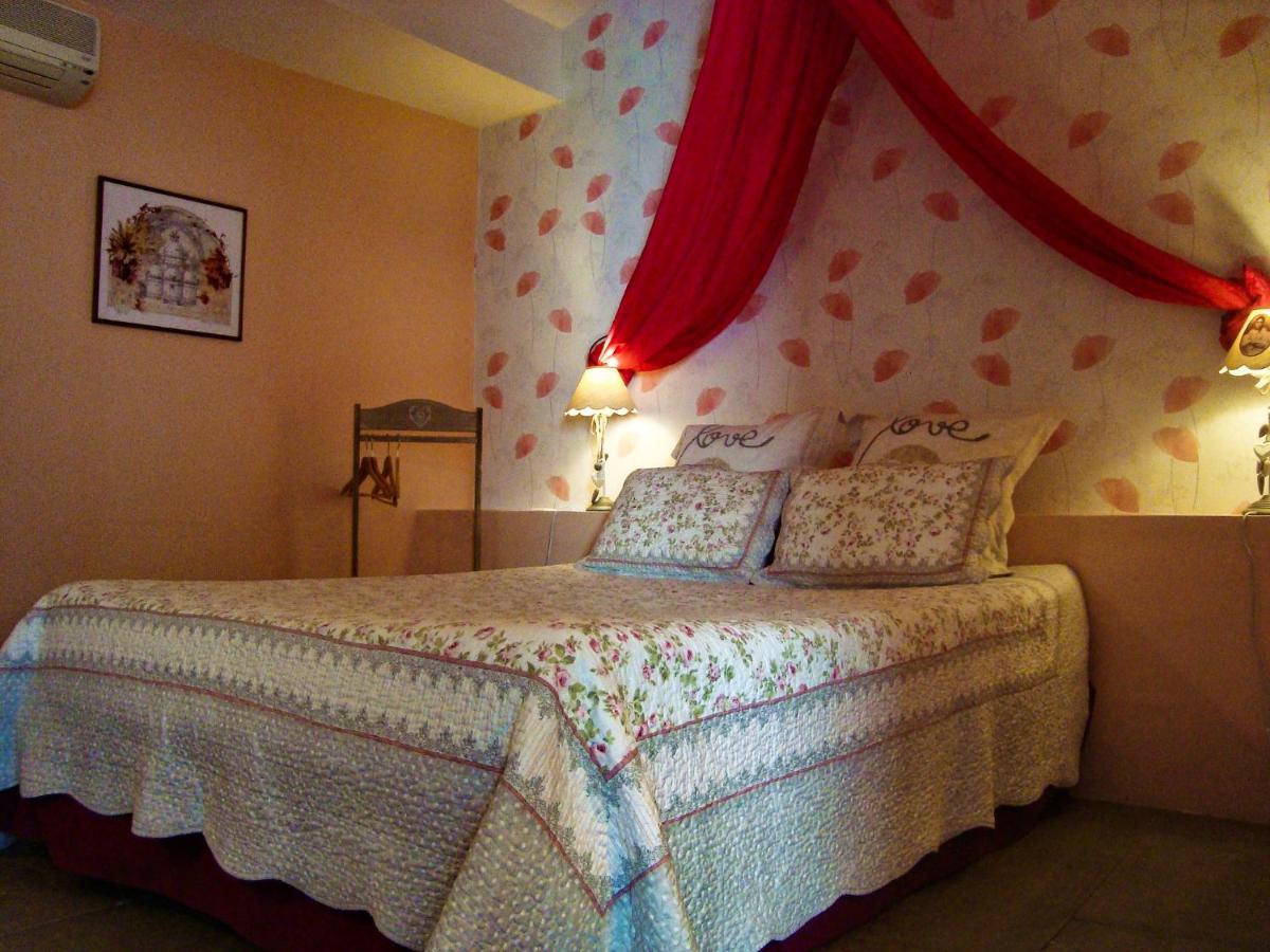 Bed And Breakfast Au Soleil Marsillargues Екстериор снимка